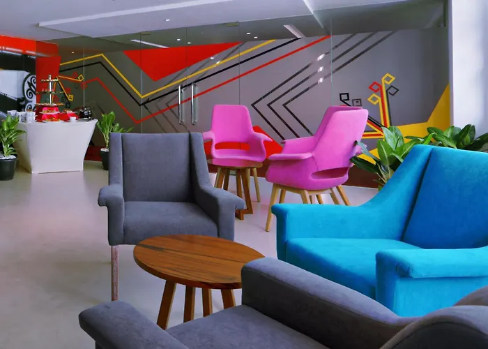 ホテル Favehotel Kartika Plaza 3*