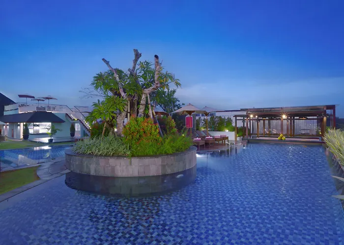 ホテル Favehotel Kartika Plaza クタ