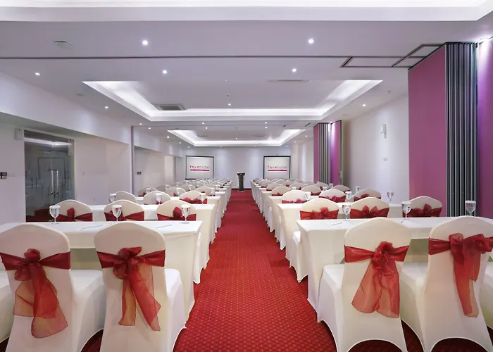 Favehotel Kartika Plaza 3* クタ