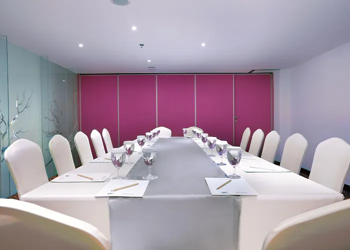 Favehotel Kartika Plaza