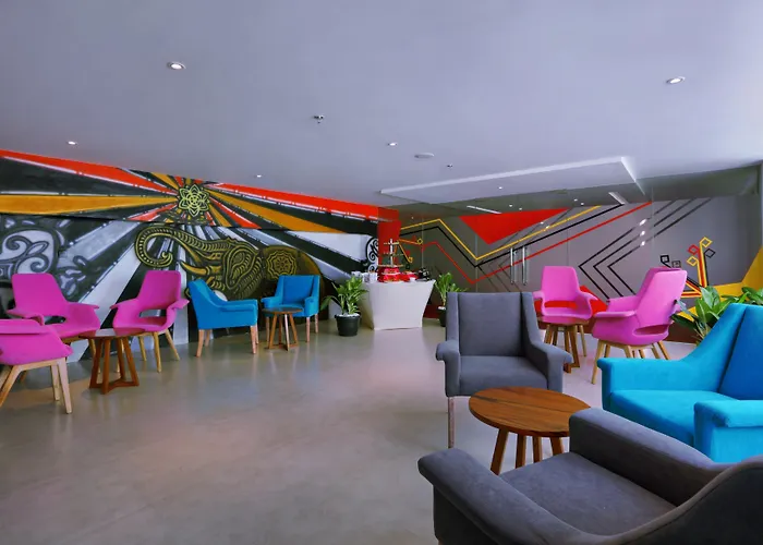 ホテル Favehotel Kartika Plaza