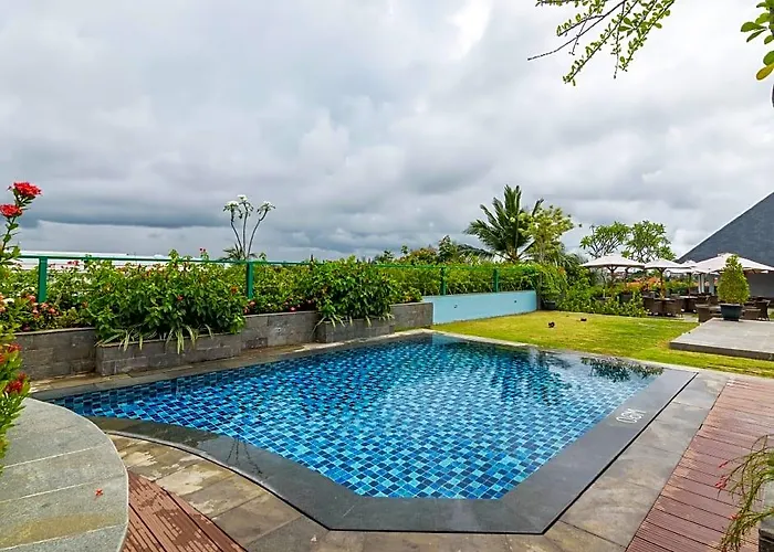 Favehotel Kartika Plaza ホテル 3*