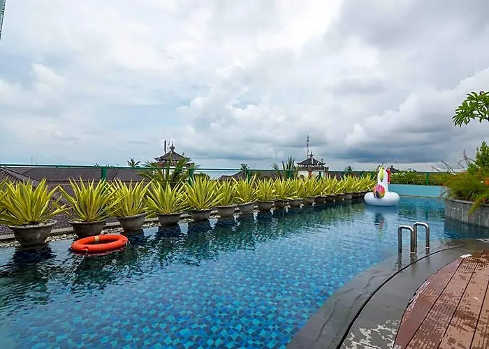 ホテル Favehotel Kartika Plaza クタ
